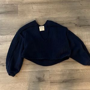 EUC blue “We The Free” crop sweater
